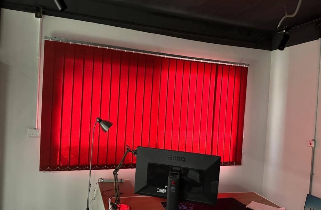 تصميم ستائر زيبرا مودرن 2025 للتحكم في الإضاءة عازلة للحرارة شفافة ومعتمة افضل ستائر زيبرا عالية الجوده